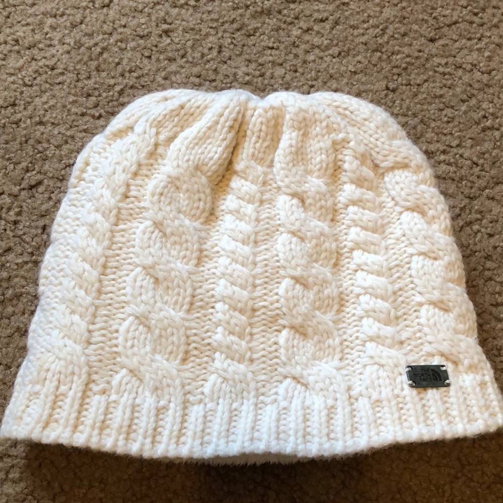 NEVER WORN!!! Fur lined North Face knit hat